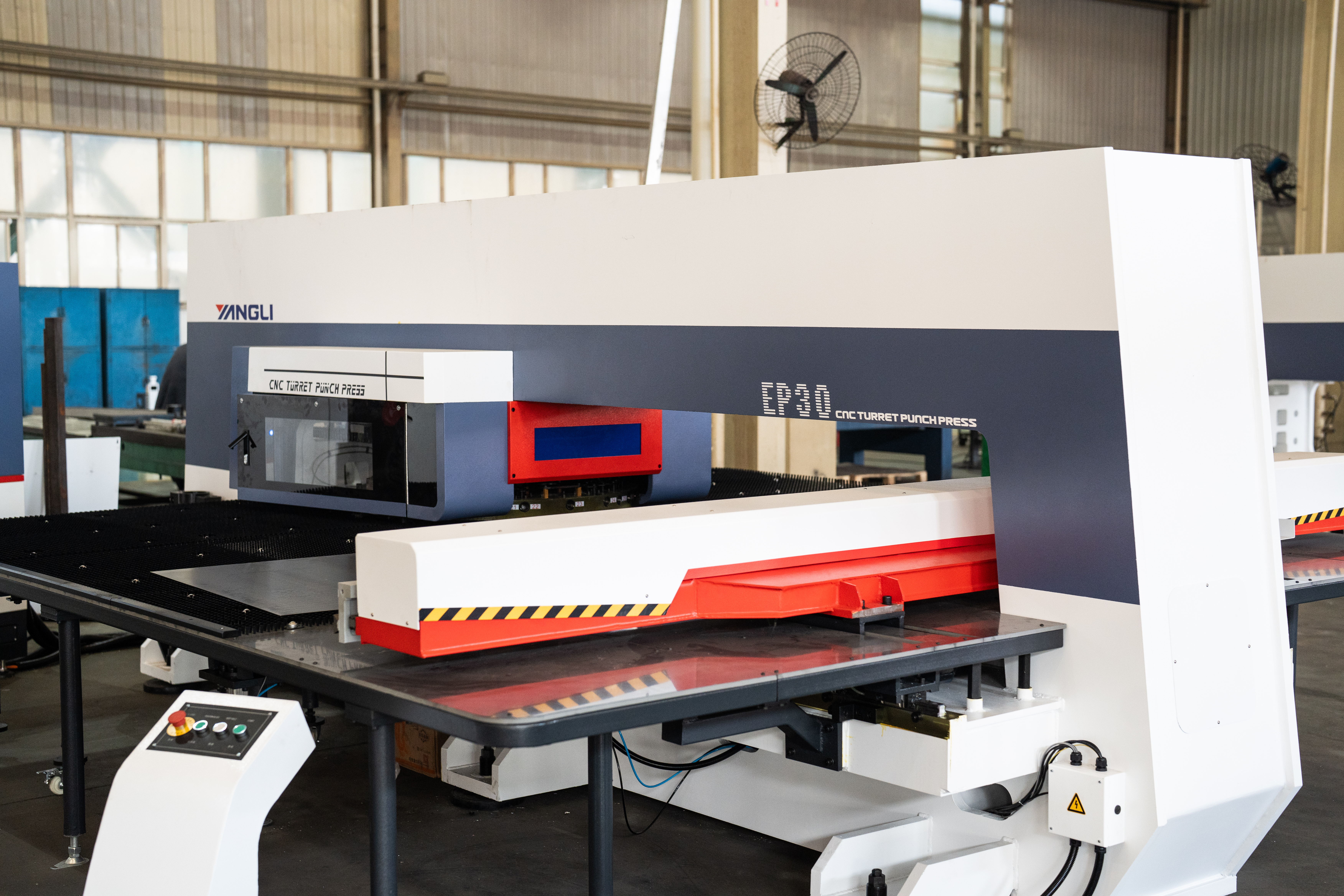 Turret Punch Presses: Versatility in Sheet Metal Fabrication